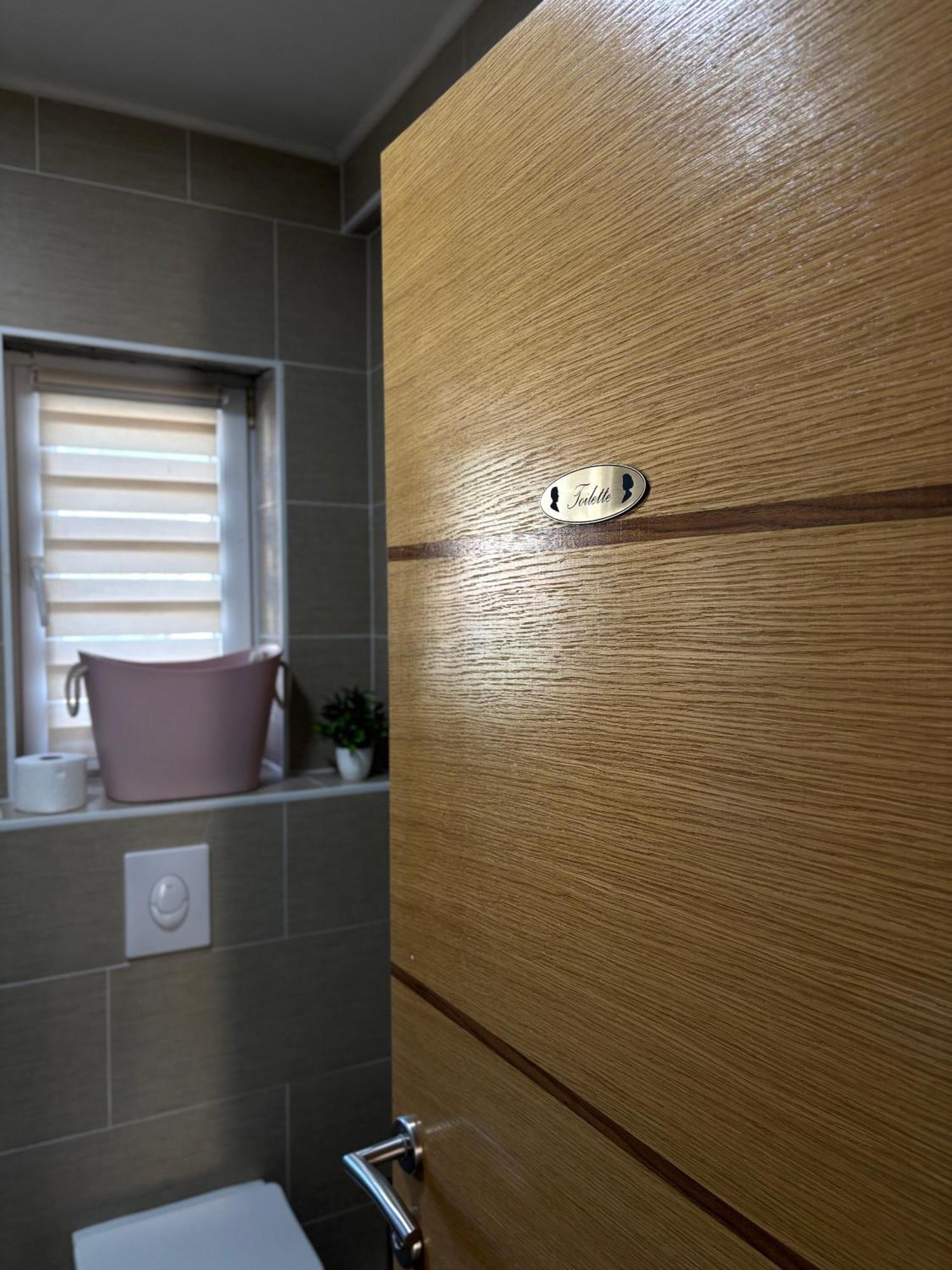 Sobe I Apartman R Bileca Exterior photo